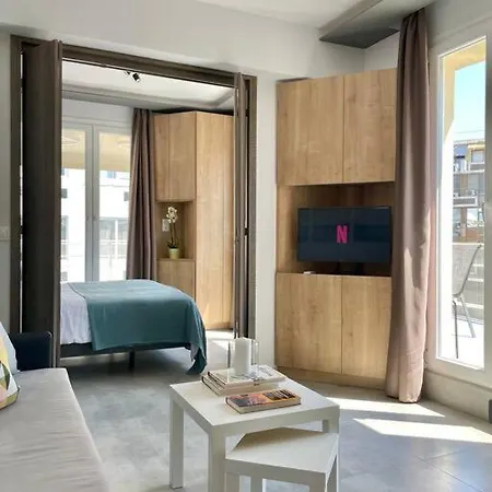 Domus With Wonderful Balcony Thessaloniki