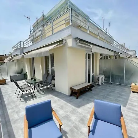 Domus With Wonderful Balcony Thessaloníki