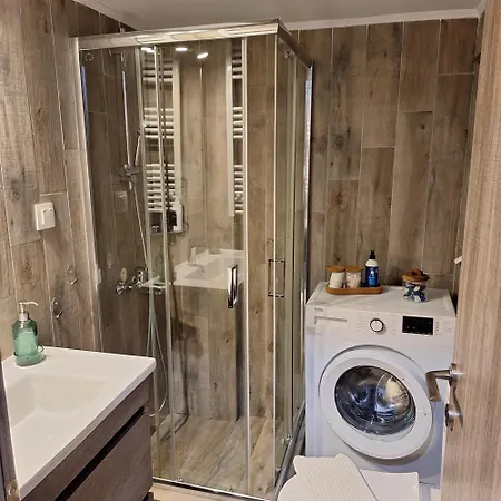 Apartament Domus With Wonderful Balcony