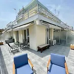 Domus With Wonderful Balcony Θεσσαλονίκη